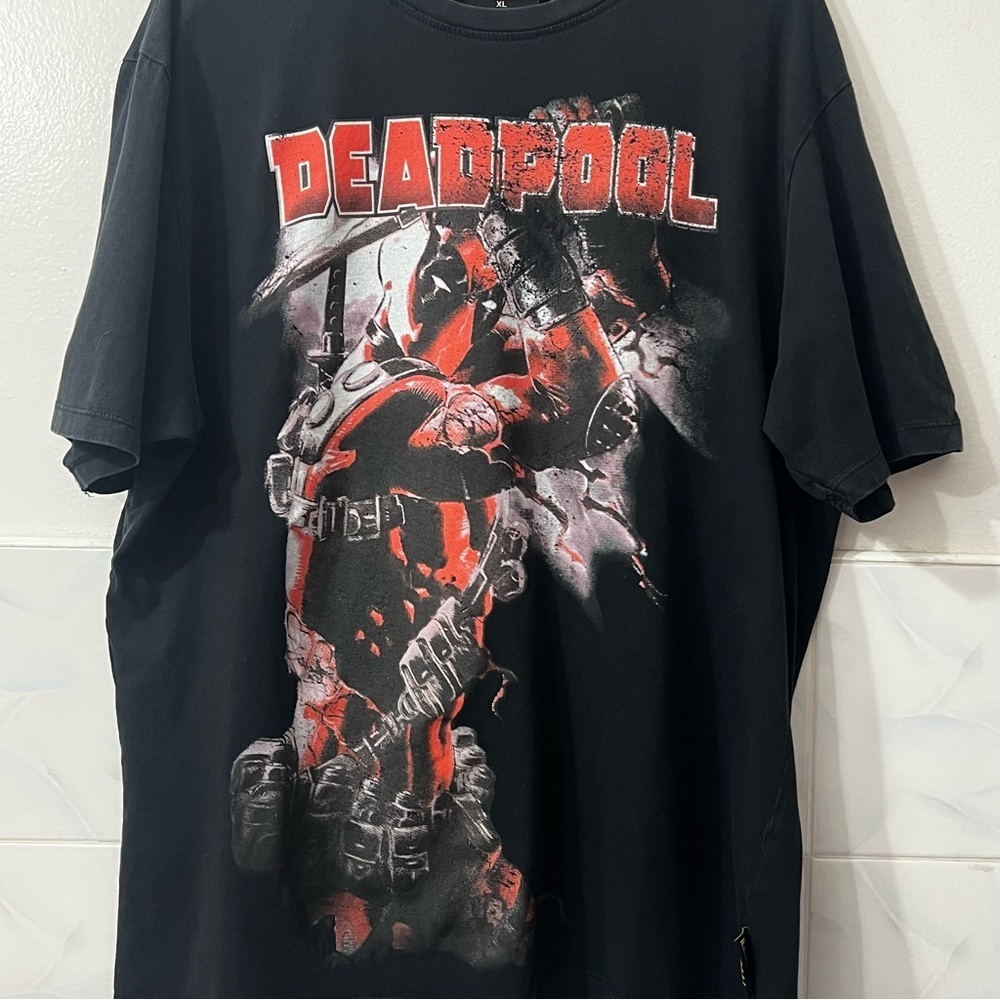 Marvel Deadpool T-Shirt Mens Black Comic Graphic Tee XL Superhero Streetwear - Picture 3 of 10